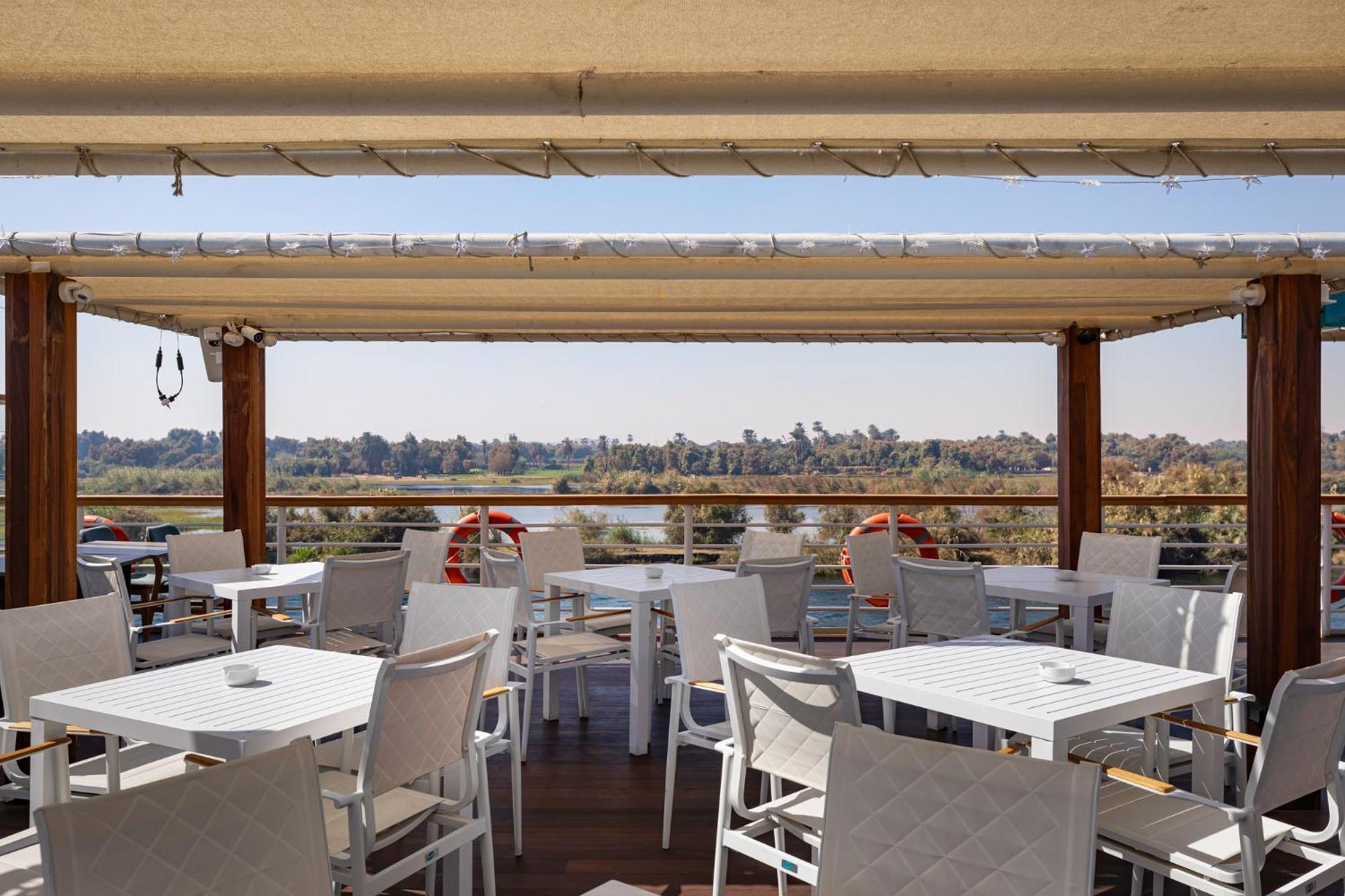 Tia Boutique Nile Cruise - Every Monday From Luxor For 04 & 07 Nights - Every Friday From Aswan For 03 & 07 Nights Eksteriør billede
