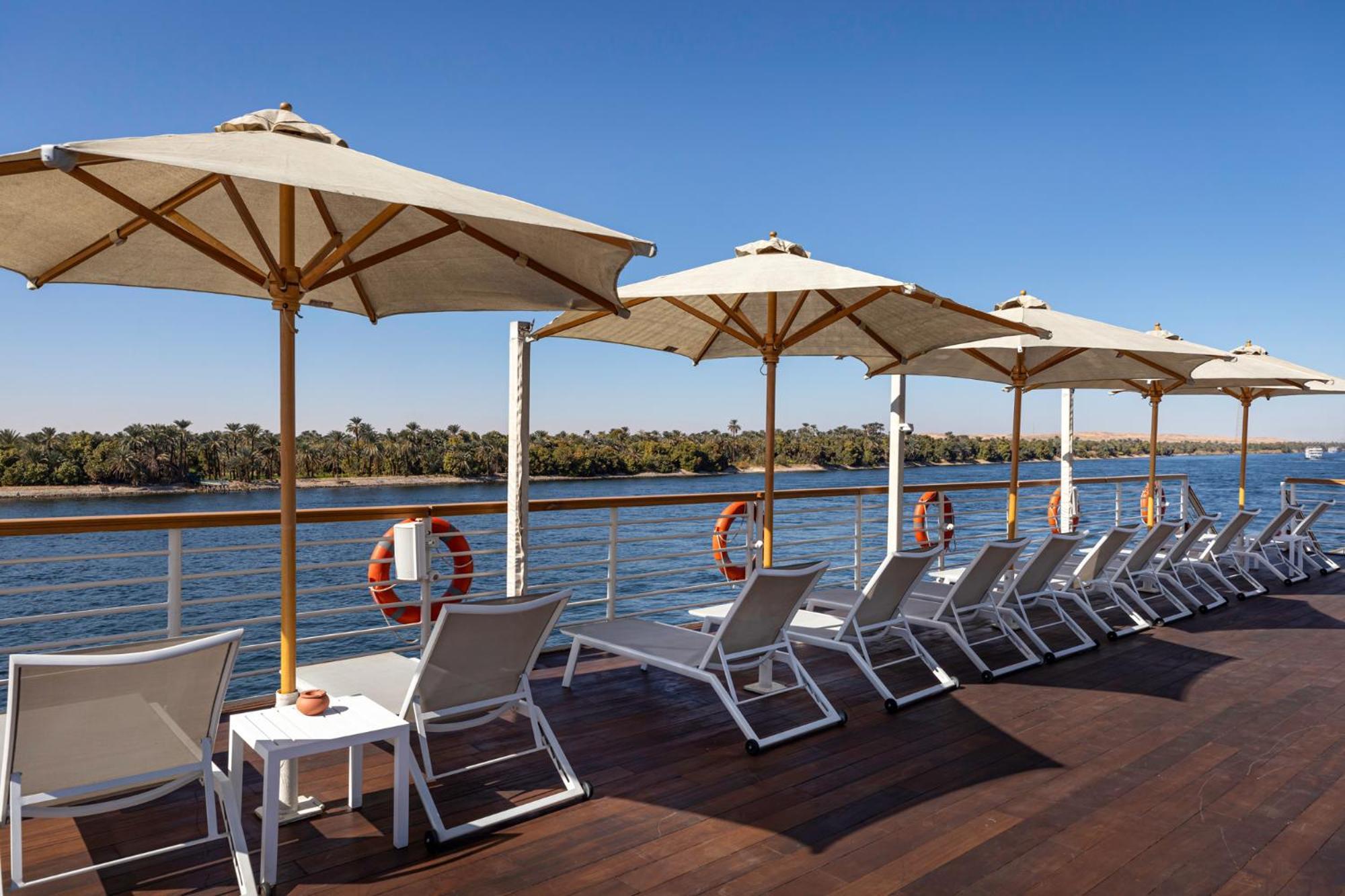 Tia Boutique Nile Cruise - Every Monday From Luxor For 04 & 07 Nights - Every Friday From Aswan For 03 & 07 Nights Eksteriør billede